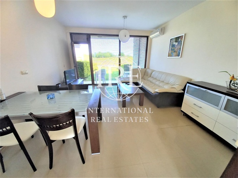 Продава КЪЩА, гр. Балчик, област Добрич, снимка 4 - Къщи - 53244773