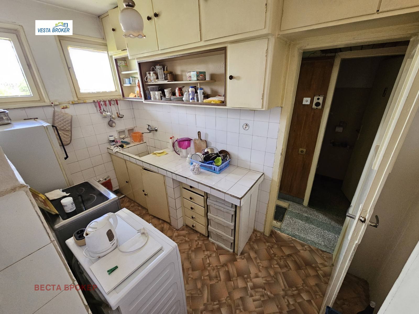 Продава МНОГОСТАЕН, гр. Кърджали, Център, снимка 3 - Апартаменти - 54109967