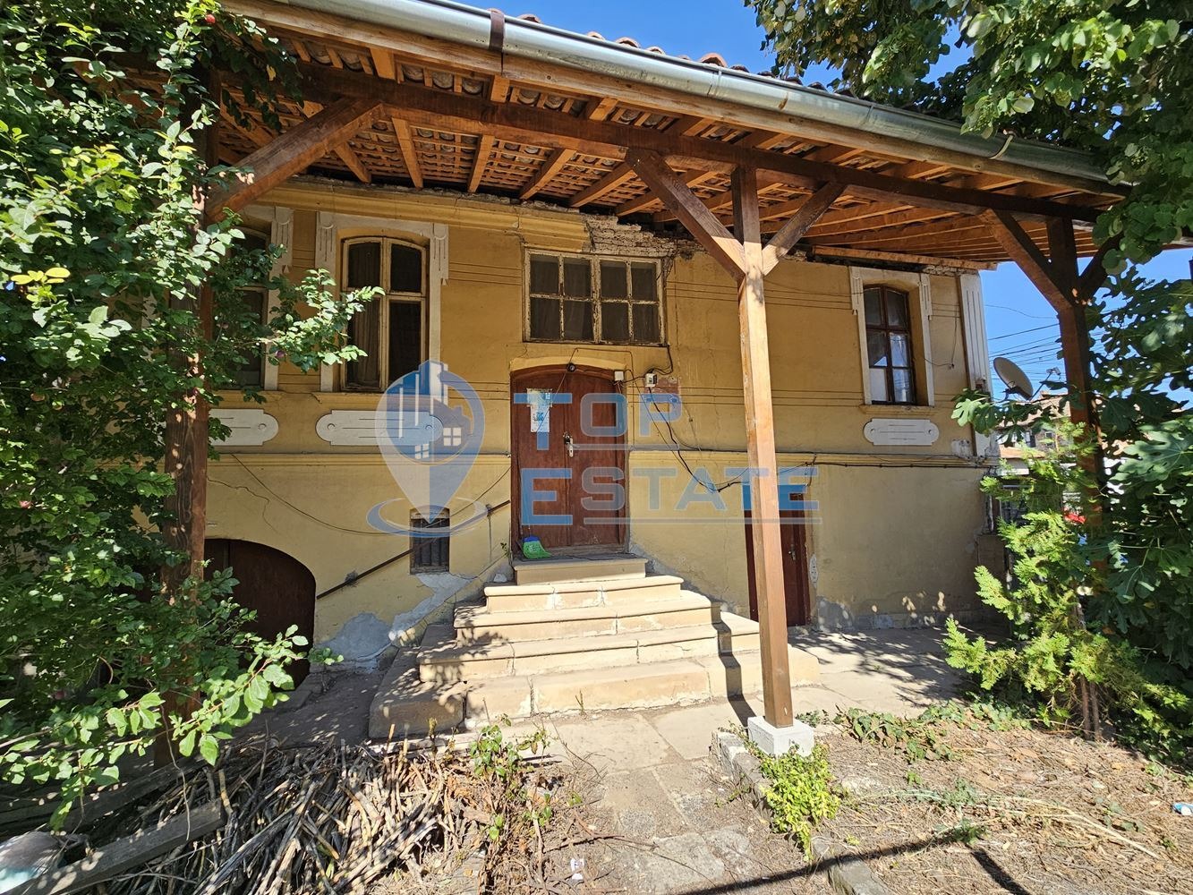 Продава КЪЩА, гр. Лясковец, област Велико Търново