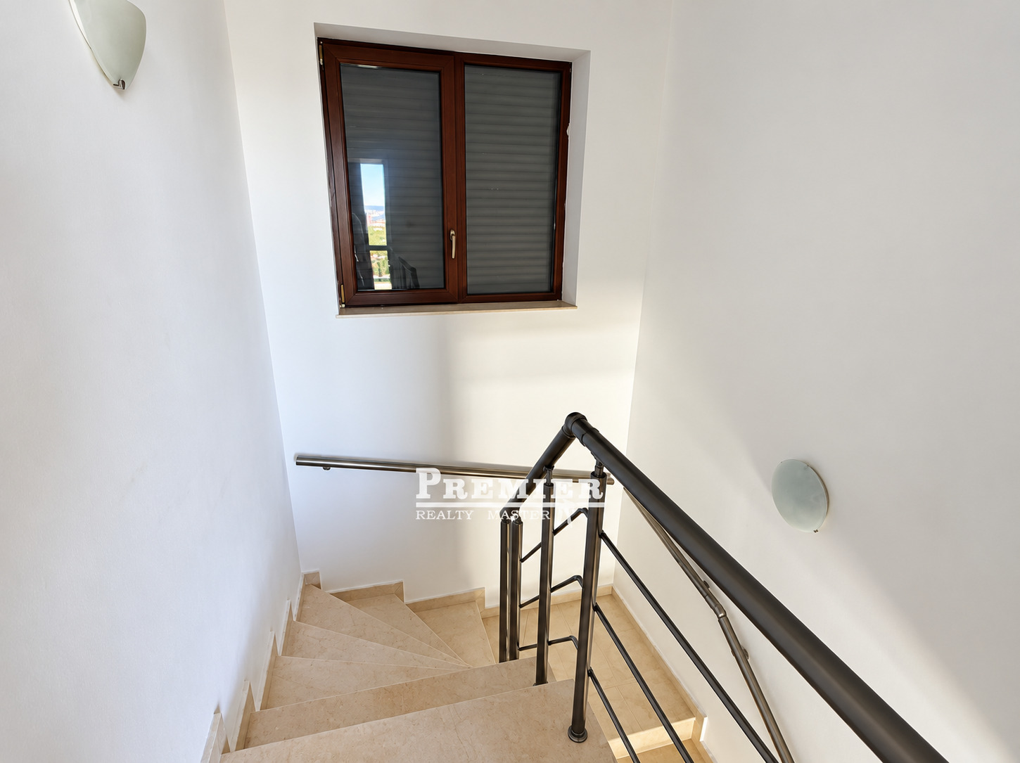 Продава КЪЩА, с. Кошарица, област Бургас, снимка 13 - Къщи - 56743509