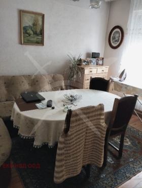 Къща гр. Баня, област Пловдив