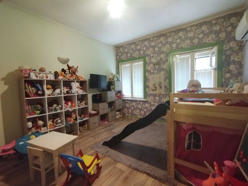 Продава  3-стаен град Русе , Цветница , 91 кв.м | 78245197 - изображение [9]