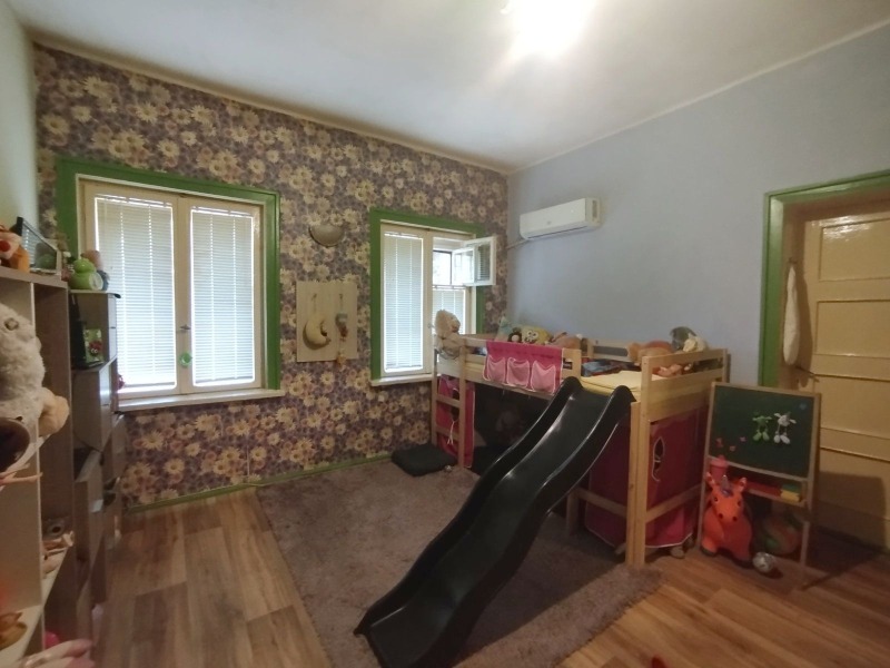 Продава  3-стаен град Русе , Цветница , 91 кв.м | 78245197 - изображение [10]