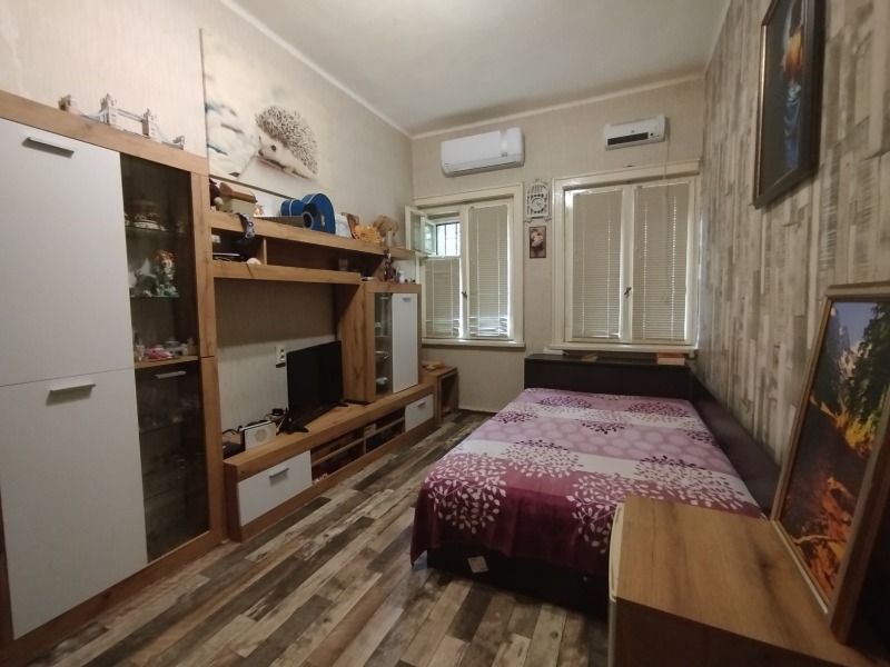 Продава  3-стаен град Русе , Цветница , 91 кв.м | 78245197 - изображение [8]