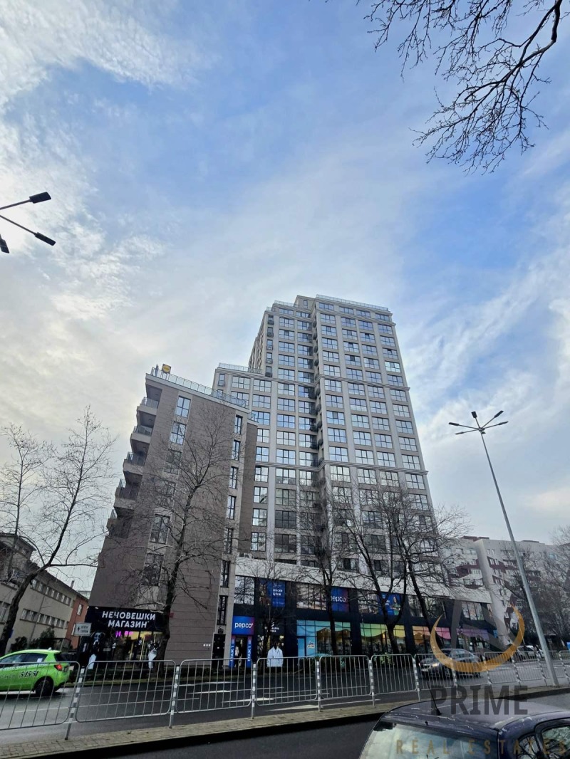 Продава 3-СТАЕН, гр. Бургас, Център, снимка 2 - Апартаменти - 53239854