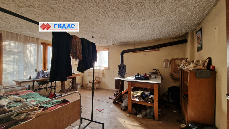 Продава КЪЩА, с. Брестовица, област Пловдив, снимка 8 - Къщи - 52809813