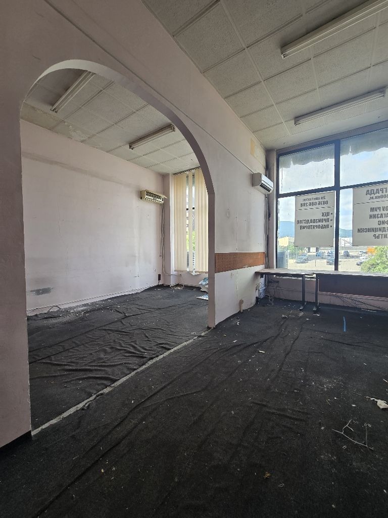 Zu verkaufen  Industriegebäude Sofia , Krasno selo , 600 qm | 75293159 - Bild [6]