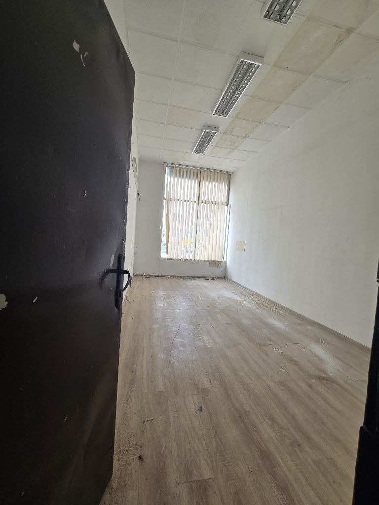 Zu verkaufen  Industriegebäude Sofia , Krasno selo , 600 qm | 75293159 - Bild [3]