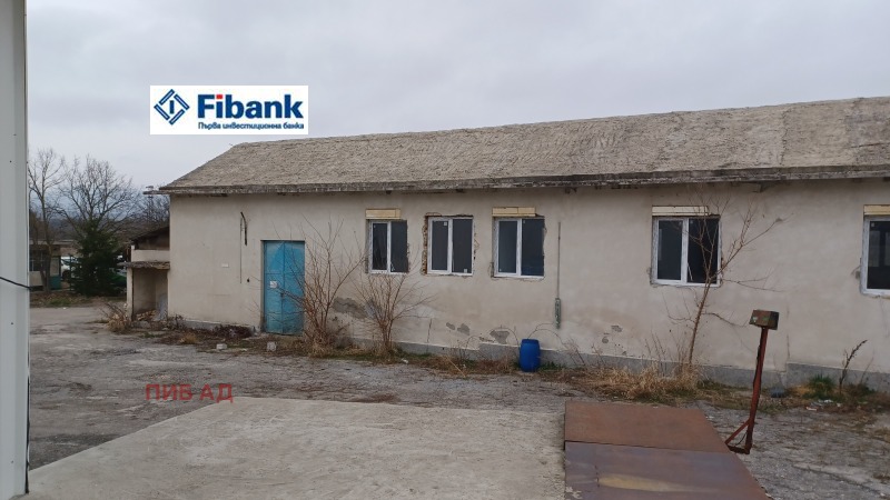 Продава ПРОМ. ПОМЕЩЕНИЕ, област Шумен, гр. Велики Преслав • 500000 € • 95850166 — Holmes.bg