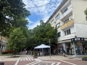 Eladó 1 hálószoba