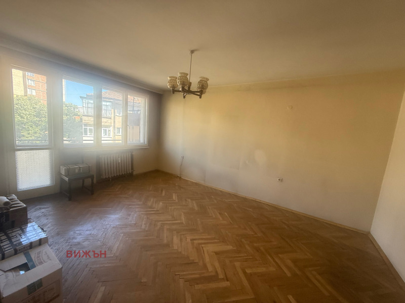 In vendita  1 camera da letto Pernik , Tsentar , 75 mq | 23456333 - Immagine [2]