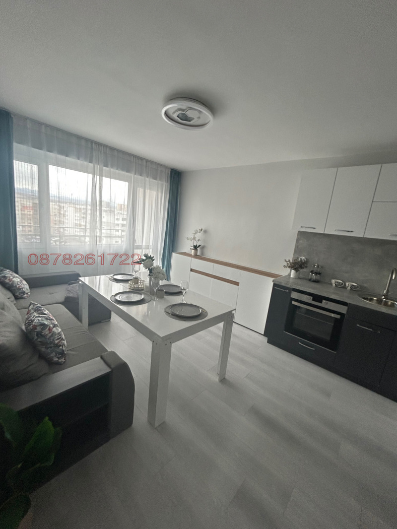 Продава 2-СТАЕН, гр. Перник, Изток