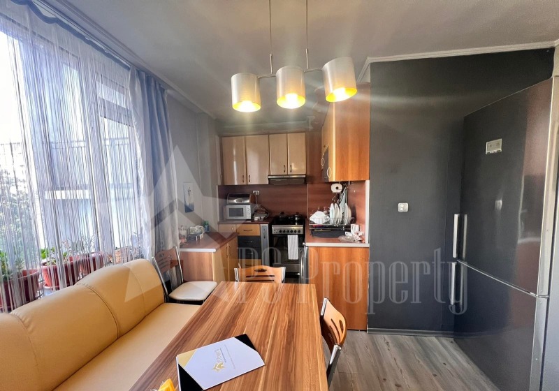 Продава 3-СТАЕН, гр. Стара Загора, Център, снимка 3 - Aпартаменти - 47107235