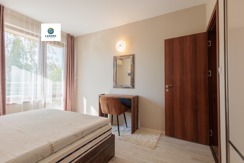 Продава КЪЩА, гр. Бургас, Сарафово, снимка 11 - Къщи - 50288219