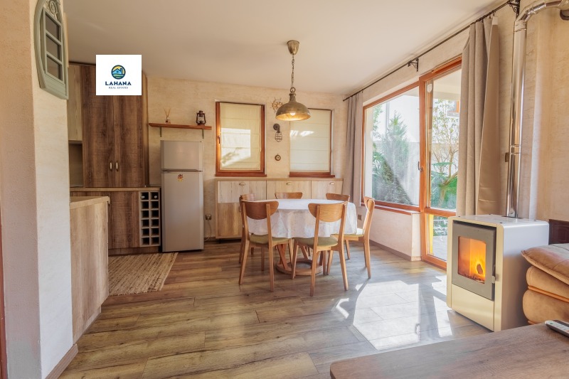 Продава КЪЩА, гр. Бургас, Сарафово, снимка 5 - Къщи - 50288219