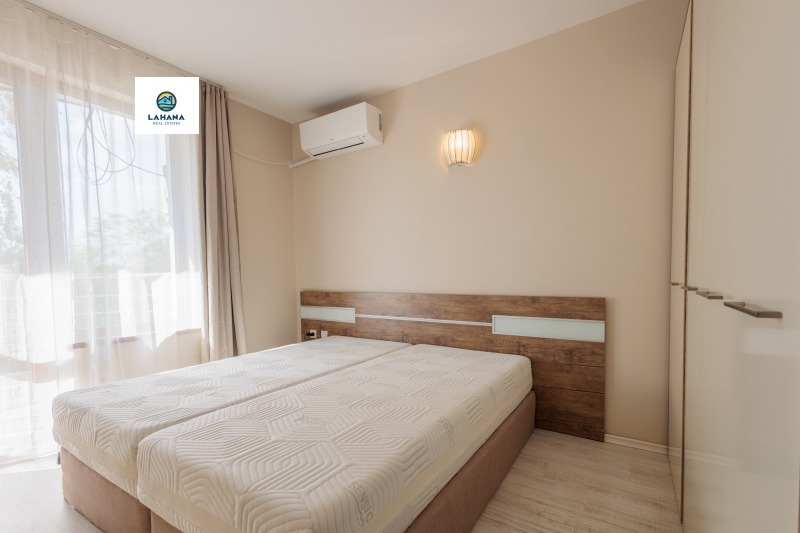 Продава КЪЩА, гр. Бургас, Сарафово, снимка 14 - Къщи - 50288219