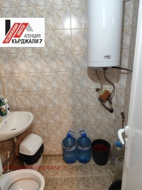 1 slaapkamer Vazrozjdentsi, Kardzjali 9