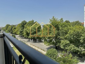 2 quartos Kiutchuk Parij, Plovdiv