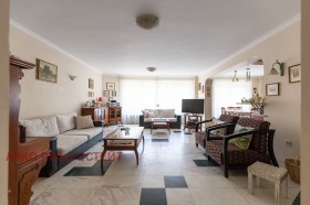 3+ yatak odası Belite brezi, Sofia