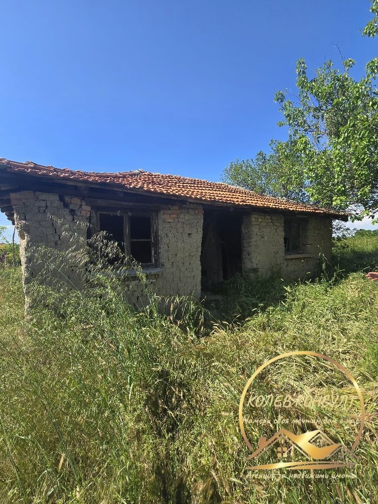 Продава КЪЩА, с. Троян, област Хасково