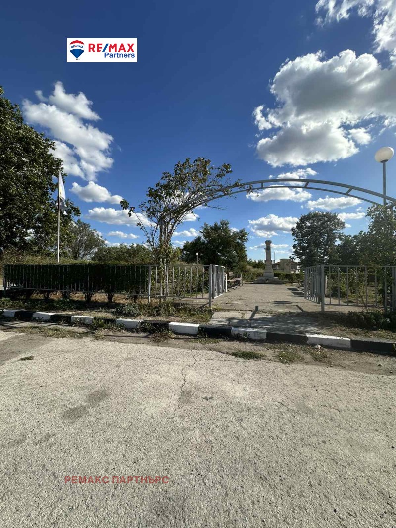 Till salu  Komplott region Varna , Slantjevo , 875 kvm | 18375717 - bild [3]