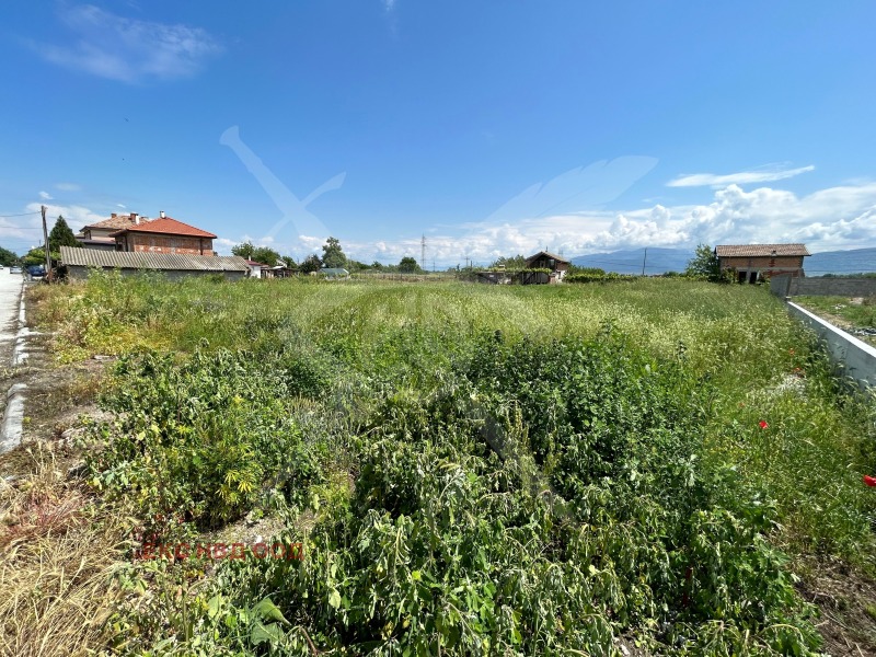 Продава ПАРЦЕЛ в област Пловдив, с. Катуница - 900 кв.м / 27 000 € » 52 807.41 лв., ЕКС НВД ПЛОВДИВ ООД