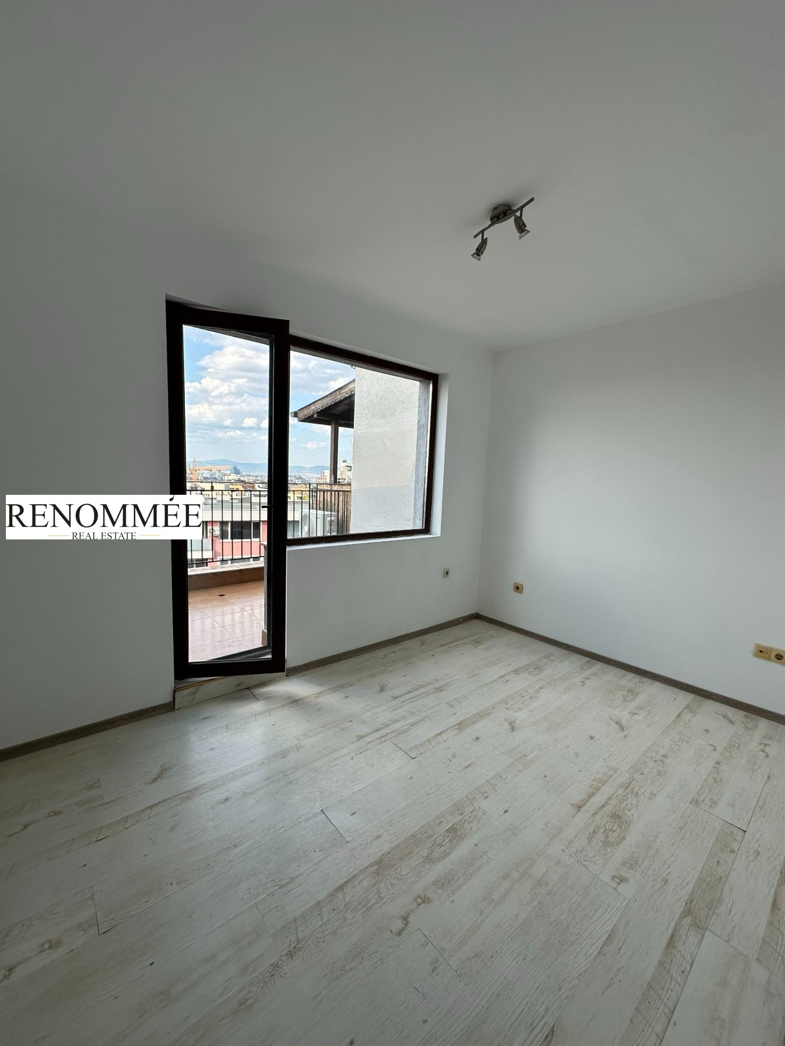 Продава 2-СТАЕН, гр. София, Малинова долина, снимка 2 - Апартаменти - 51794334