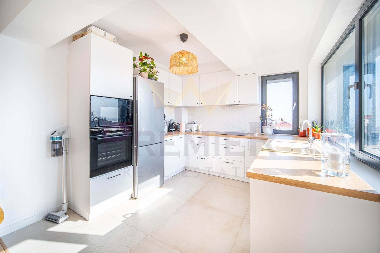 Продава 3-СТАЕН, гр. Варна, Галата, снимка 4 - Апартаменти - 54074022