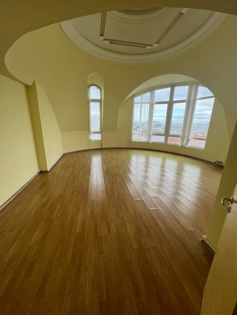 Продава ОФИС в град Варна, Център - 260 кв.м / 380 000 € » 743 215.40 лв., БЕСТ БЪЛГЕРИЪН ПРОПЪРТИС