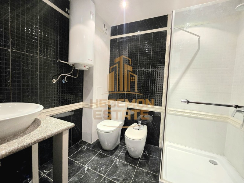 Till salu  1 sovrum Varna , m-t Alen mak , 78 kvm | 99628820 - bild [4]