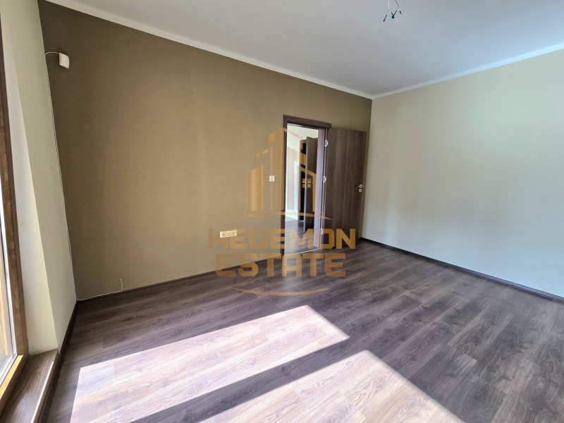 Till salu  1 sovrum Varna , m-t Alen mak , 78 kvm | 99628820 - bild [3]