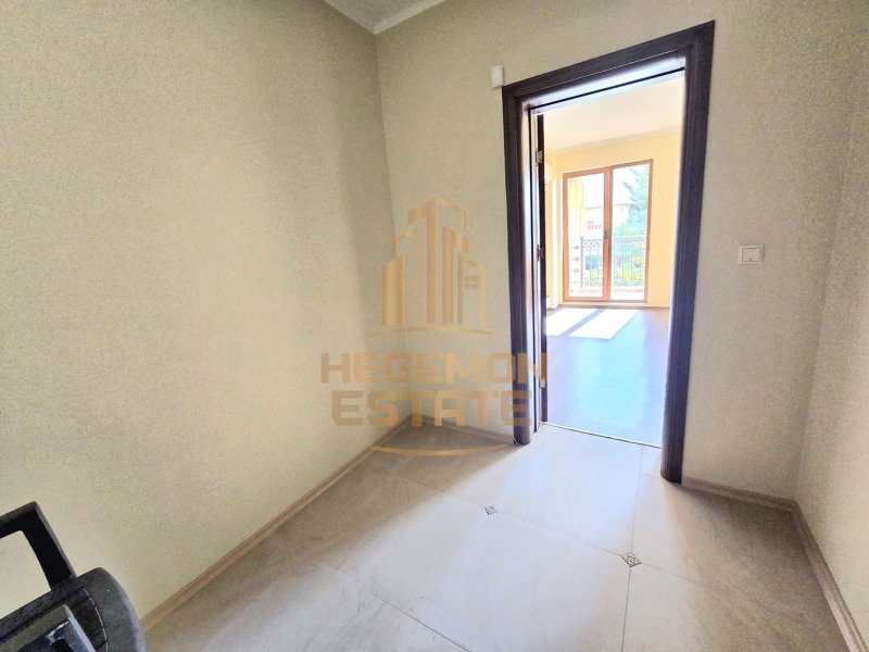 Till salu  1 sovrum Varna , m-t Alen mak , 78 kvm | 99628820 - bild [5]