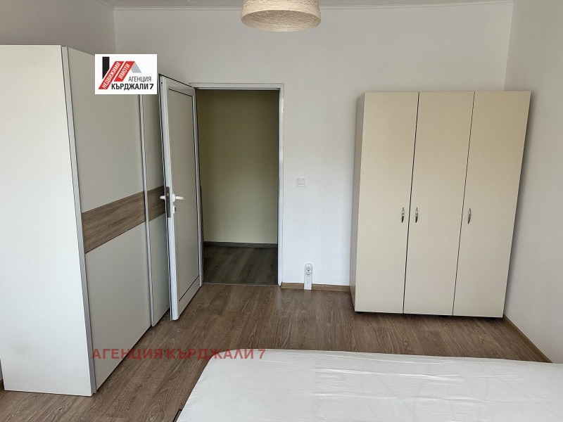 Продава 2-СТАЕН, гр. Кърджали, Възрожденци, снимка 4 - Апартаменти - 53323874