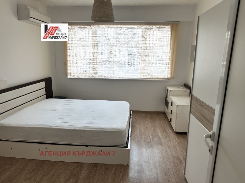 Продава 2-СТАЕН, гр. Кърджали, Възрожденци, снимка 3 - Апартаменти - 53323874