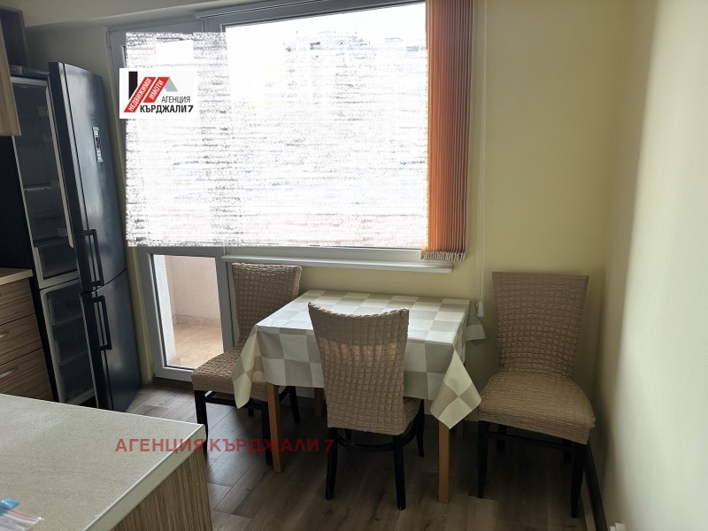 Продава 2-СТАЕН, гр. Кърджали, Възрожденци, снимка 7 - Апартаменти - 53323874