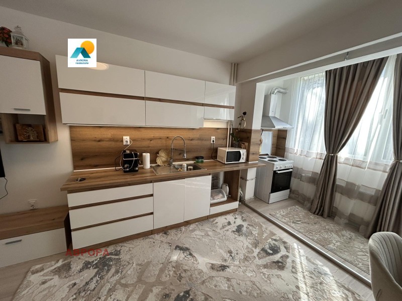 Продава 3-СТАЕН, гр. София, Толстой, снимка 2 - Апартаменти - 53560151