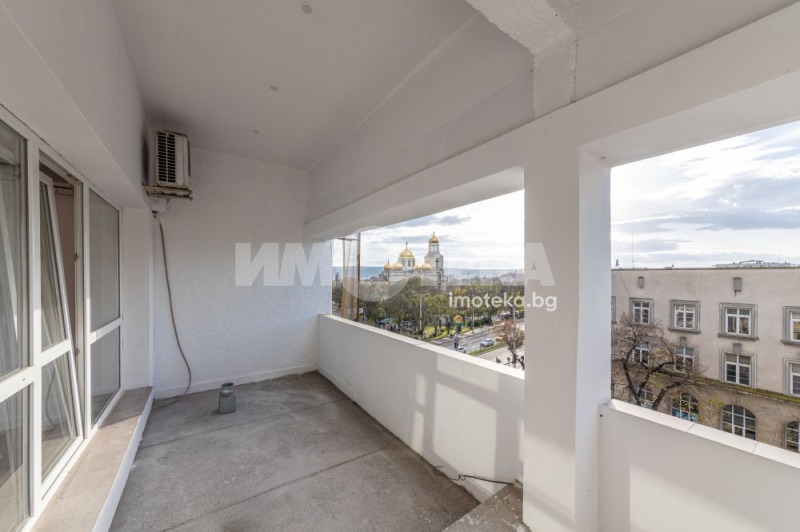 Продава МНОГОСТАЕН, гр. Варна, Център, снимка 10 - Апартаменти - 52491666