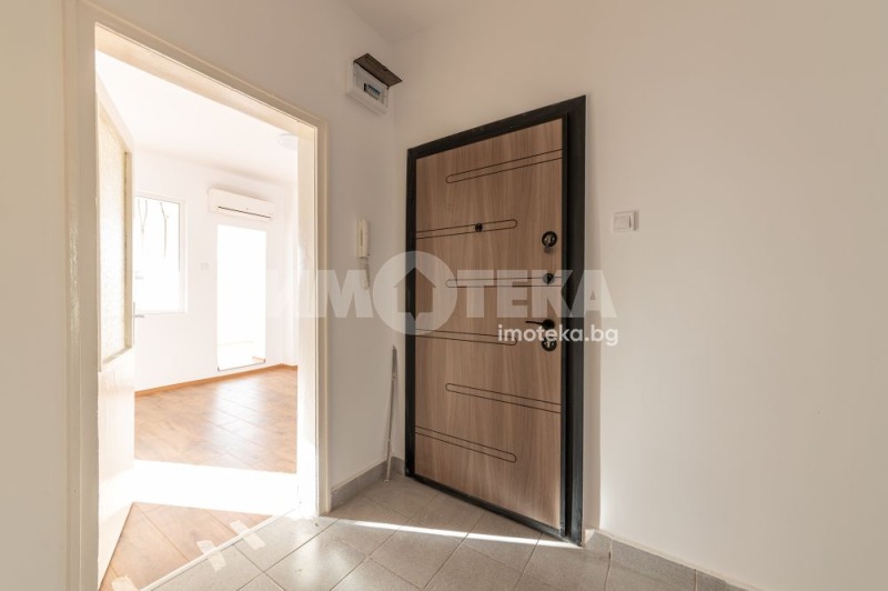 Продава МНОГОСТАЕН, гр. Варна, Център, снимка 13 - Апартаменти - 52491666