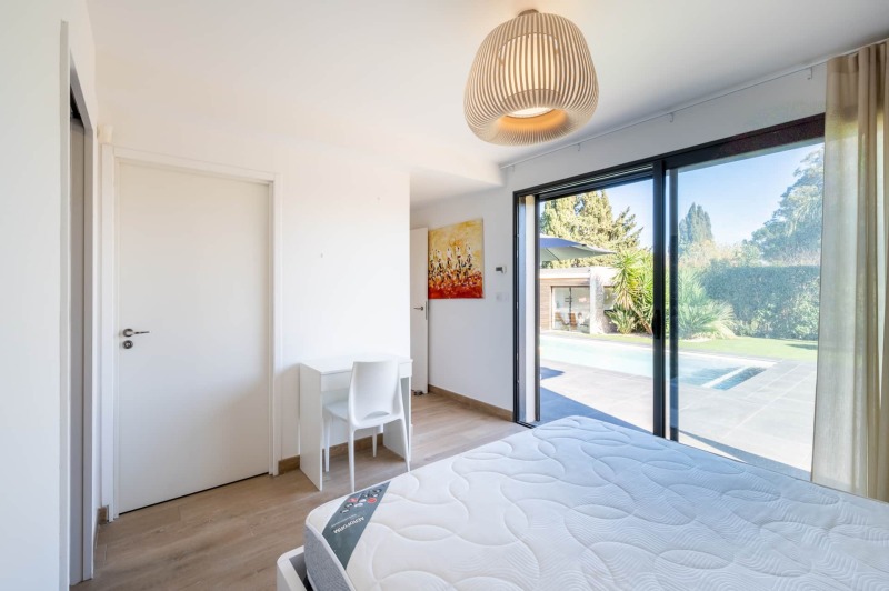 Продава КЪЩА, гр. София, Докторски паметник, снимка 10 - Къщи - 53290042