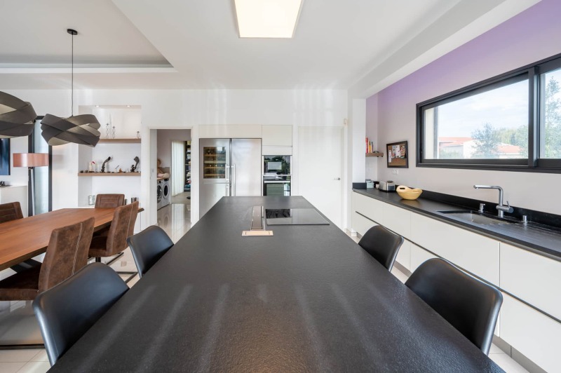 Продава КЪЩА, гр. София, Докторски паметник, снимка 6 - Къщи - 53290042