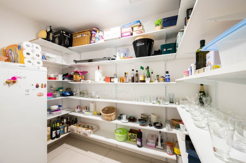 Продава КЪЩА, гр. София, Докторски паметник, снимка 8 - Къщи - 53290042