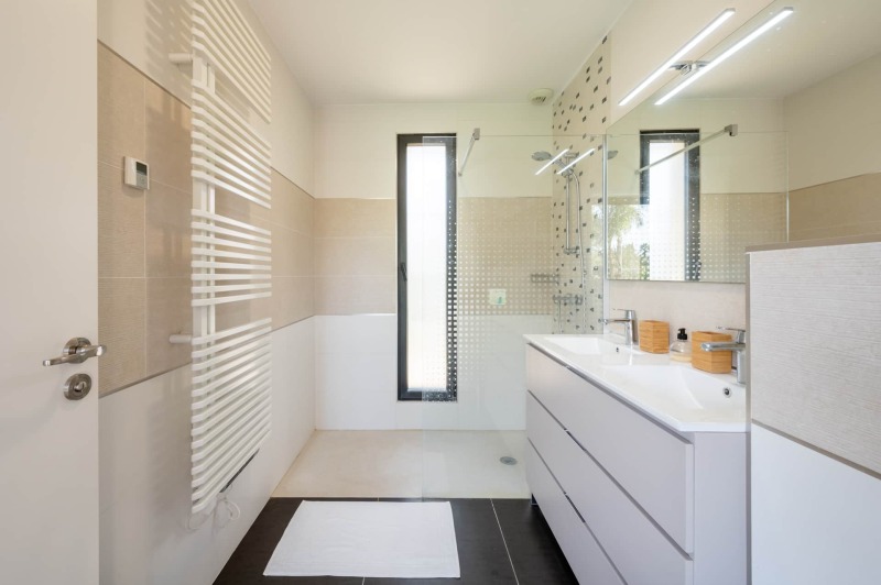 Продава КЪЩА, гр. София, Докторски паметник, снимка 11 - Къщи - 53290042