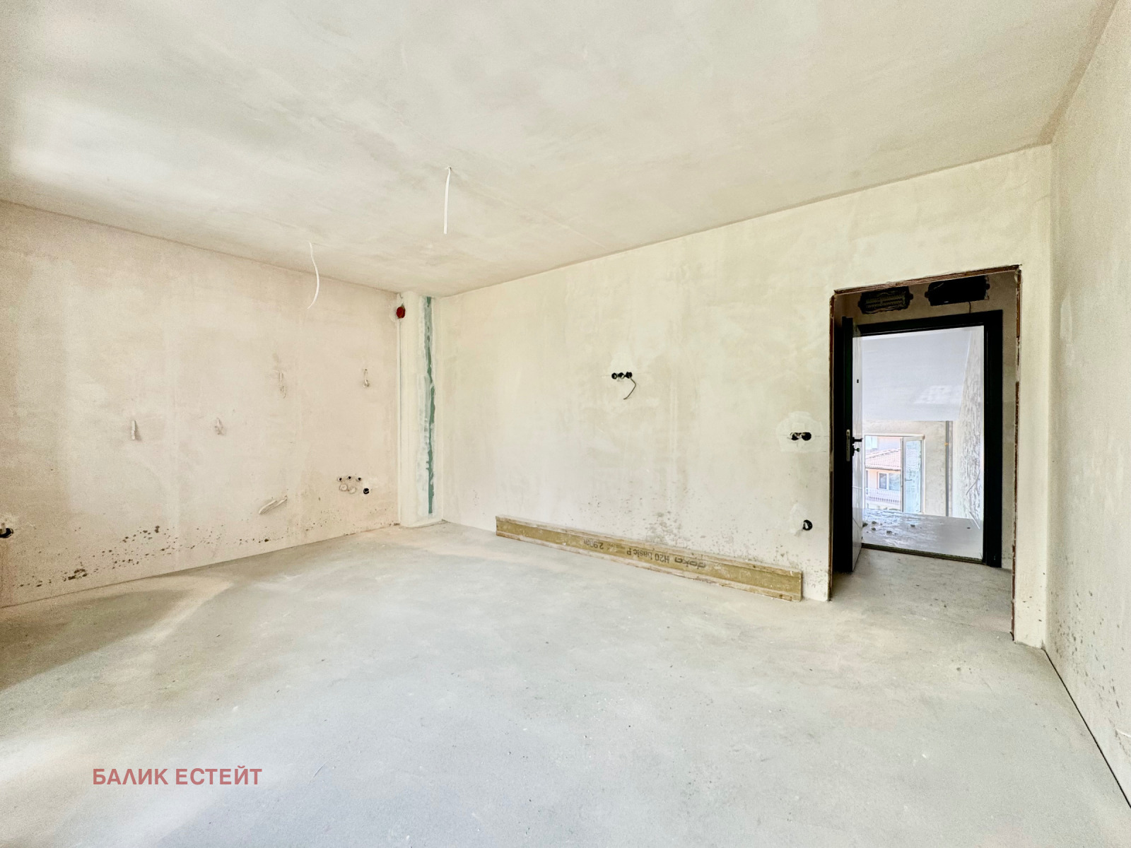 Продава 3-СТАЕН, гр. Добрич, Христо Ботев, снимка 2 - Апартаменти - 55133334