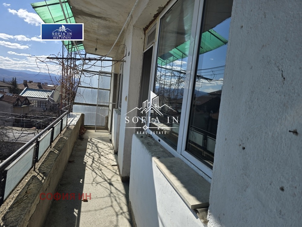 Продава ЕТАЖ ОТ КЪЩА, гр. Благоевград, Широк център, снимка 3 - Етаж от къща - 53729340