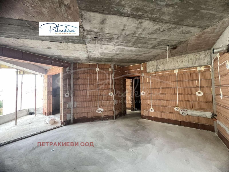 Продава 2-СТАЕН в град Бургас, Меден рудник - зона Б - 87 кв.м / 82 917 € » 162 171.56 лв., ПЕТРАКИЕВИ ООД