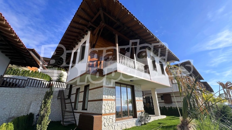 Продава КЪЩА в област Бургас, гр. Свети Влас - 151 кв.м / 580 000 € » 1 134 381.40 лв., БЪЛГЕРИАН ПРОПЕРТИС