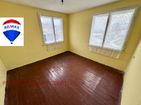 Casa Sredna kula, Ruse 8