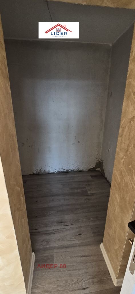 Продава  2-стаен град Плевен , Широк център , 60 кв.м | 50738922 - изображение [3]
