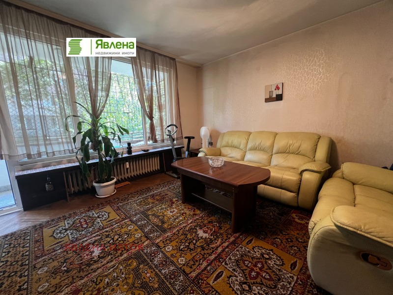 Продава  3-стаен град София , Красно село , 95 кв.м | 14995203