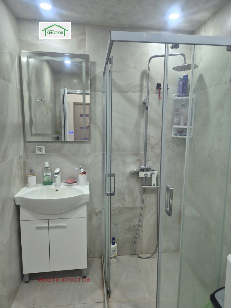 Продава 3-СТАЕН, гр. Шумен, Боян Българанов 2, снимка 12 - Апартаменти - 53306939